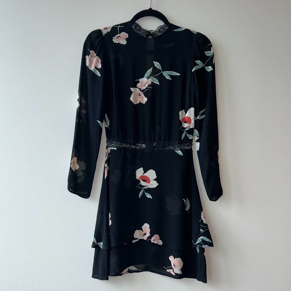 Reformation - Cocktail Dress, Size 0, floral pattern with lace - Picture 4 of 9